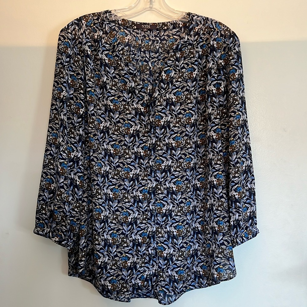 NYDJ size Medium Blouse
